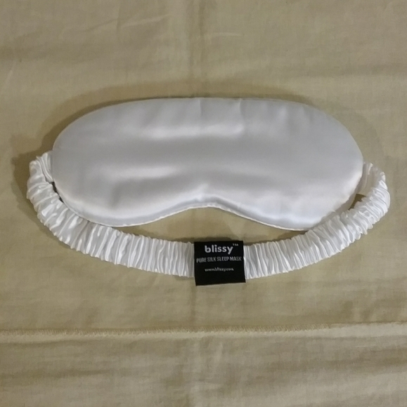 Brand new Blissy Silk Sleep Mask - Picture 1 of 2
